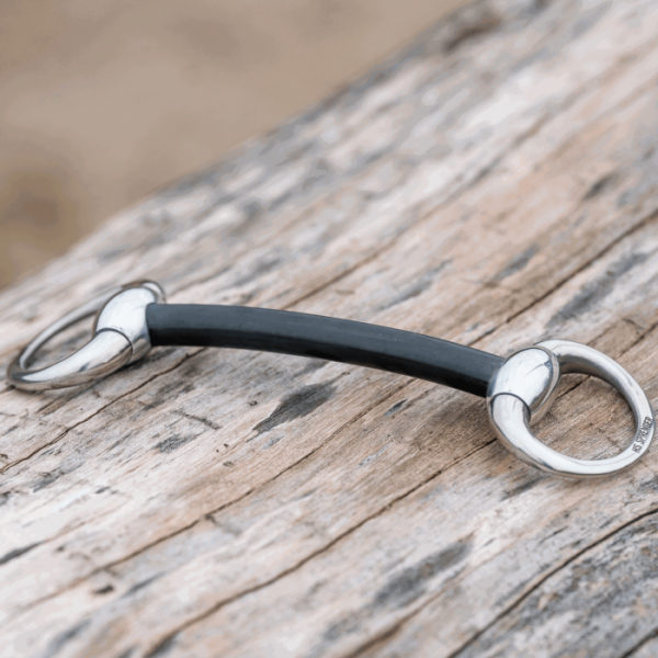 Eggbutt Mullen Mouth 16 mm hard carbon with oval stainless steel rings