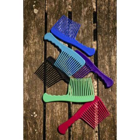 Soft - Wide-tooth P.V.C. comb