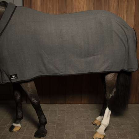PUISSANCE Fleece Rug