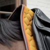 Tapis de selle Onion Quilt Neon Leather Dressage