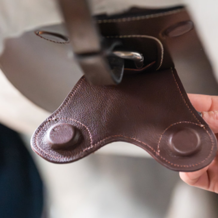 HFI Stud Girth with Magnets