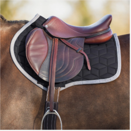 Avyra Saddle Pad