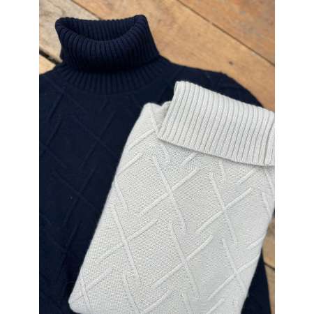 CT Winter Wool Turtleneck Sweater