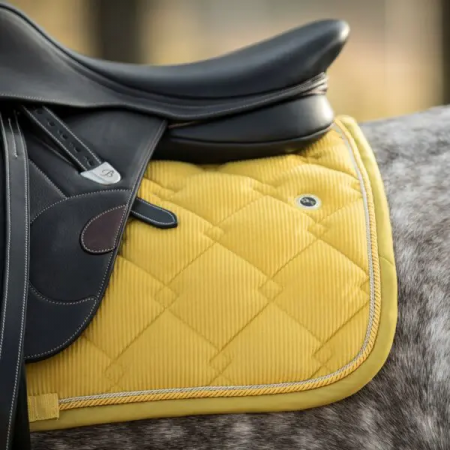 Saddle pad Luxor 3D-velvet with Bamboo Charcoal lining